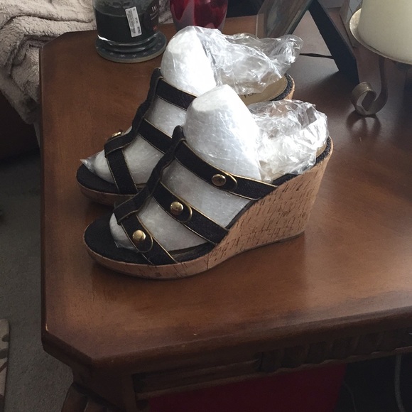 Wedges - Picture 2 of 2